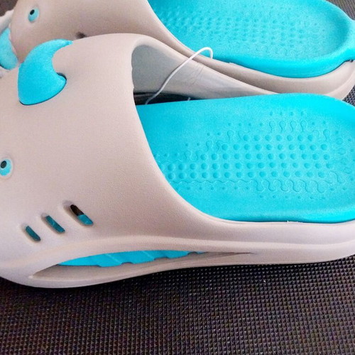 Shark slippers new, size 35, gray and turquoise