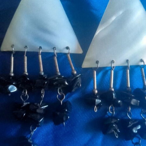 Dangling earrings new, black and white combination
