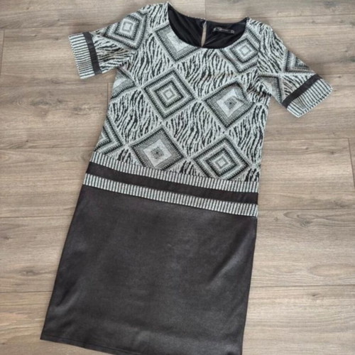 Raxevsky winter dress size M, black and grey jacquard knit