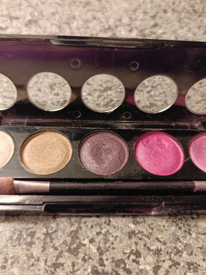 Dorothy satin eyeshadow palette 5 colors pink, purple, white like new