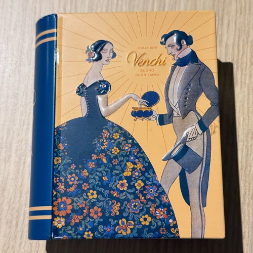 Decorative book box like new, small storage space