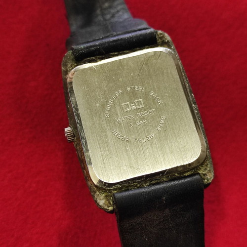 Q&Q Quartz women's watch used, leather strap, waterproof