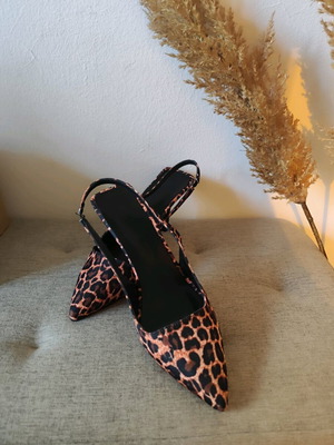 Trendyol slingback pumps new, size 40, beige and brown
