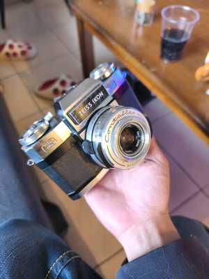 Zeiss Ikon Contaflex used SLR 35mm camera with leaf shutter