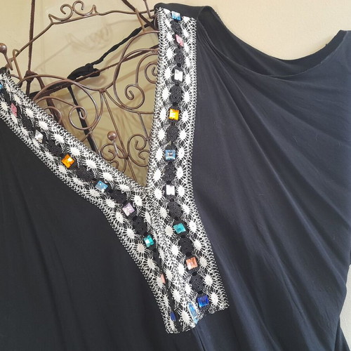 OFF-SHOULDER KAFTAN WITH LACE AND ITALIAN STONES
