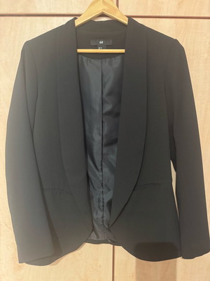 H&M women's black jacket like new, XS