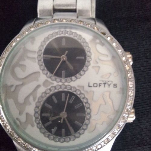 Lofty's women's watch used with double dial and strass
