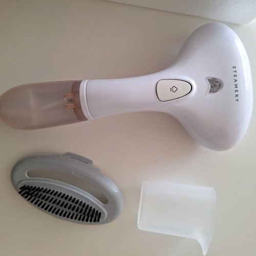 Steamery handheld clothes steamer like new