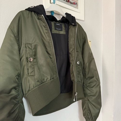 Bomber jacket khaki oil like new with detachable hood size Large