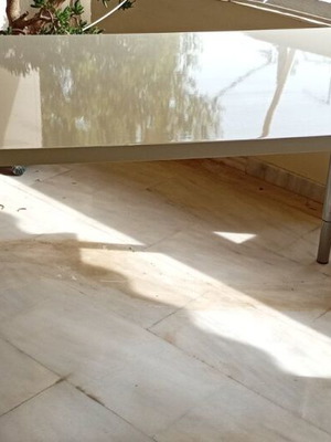 IKEA desk 150 x 75 cm used, white with metal legs