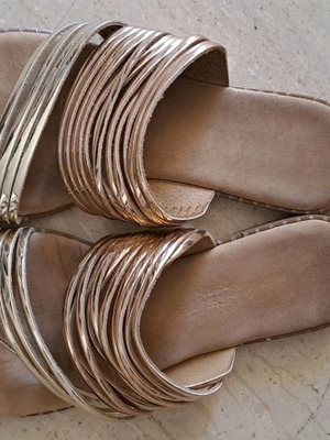 Sandals used size 39 beige, suitable also for 38