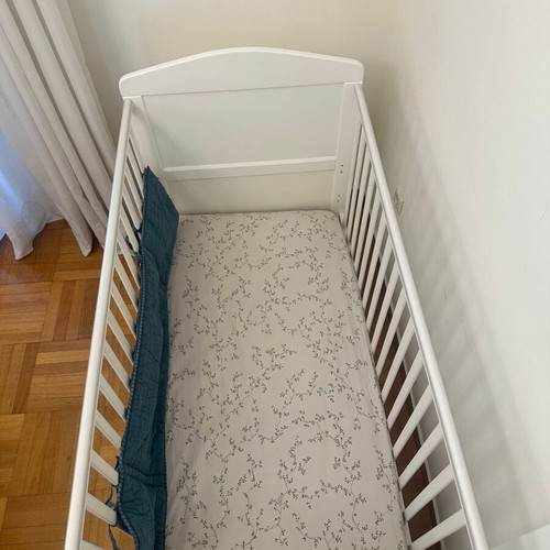 Woodies Hampton baby crib 70x140 with Bebestrom latex mattress