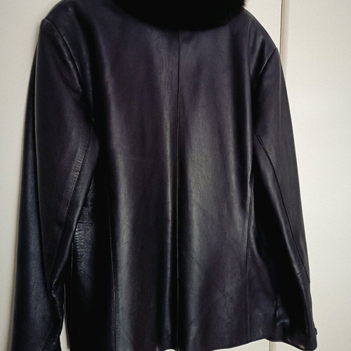 Italian leather jacket with fur like new, black