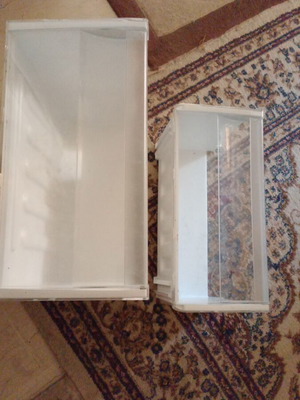 Indesit fridge drawers used