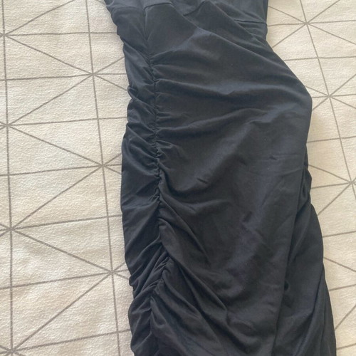 Black dress like new, size XXS, made from recycled materials