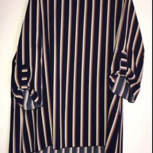 Shirt new size medium striped design with 3/4 sleeve