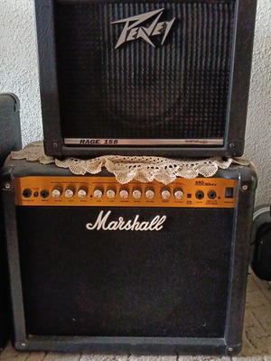 Ενισχυτές Marshall MG 30 DFX και Peavey Range 158 μεταχειρισμένοι