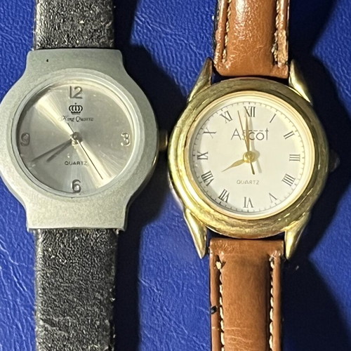 Lot of 4 vintage wristwatches used for repair or parts