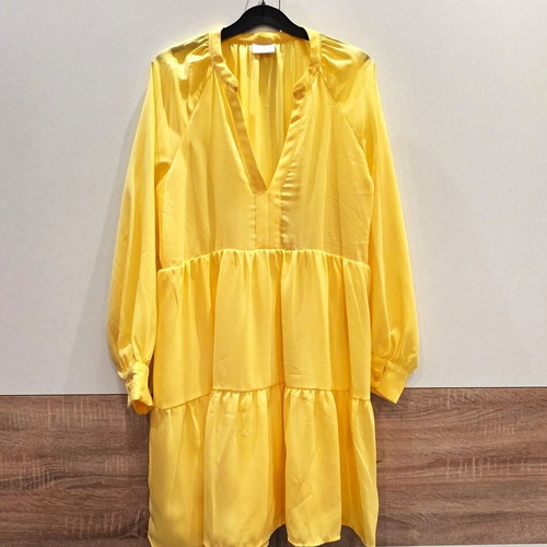 Vila summer dress size M like new, yellow