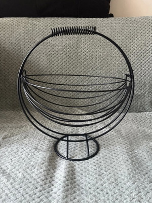Hanging fruit basket like new