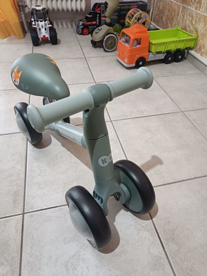 Kinderkraft Cutie παιδικό ποδήλατο ισορροπίας σε πράσινο