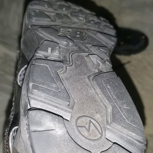 New Balance 850 sneakers like new, size 39, black