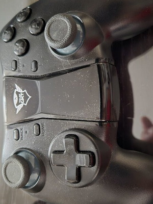 Trust GXT USB Wired Gamepad for PC like new