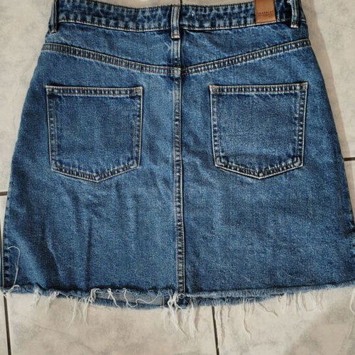Denim skirt like new, size L, blue