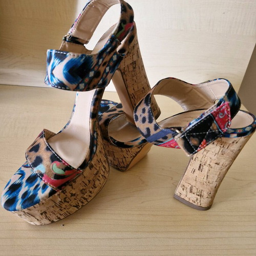Shoes platform sandals new, size 39, multicolor