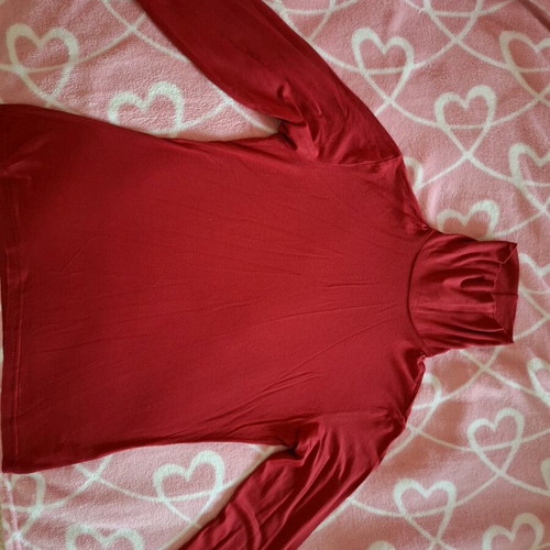 Lussile women's turtleneck like new, size Small, red