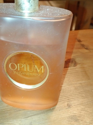 YveSaintLaurent Opium edt legere used