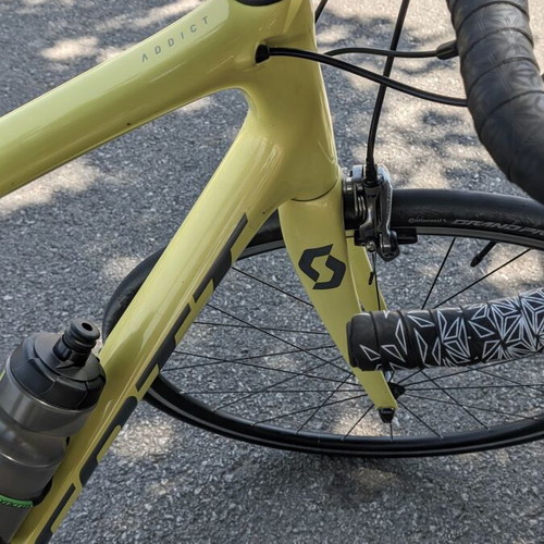 Ποδήλατο Δρόμου Scott Addict 30 Full Carbon σαν καινούργιο με 20 ταχύτητες