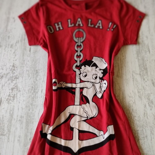 Red T-shirt with Print like New, Size M