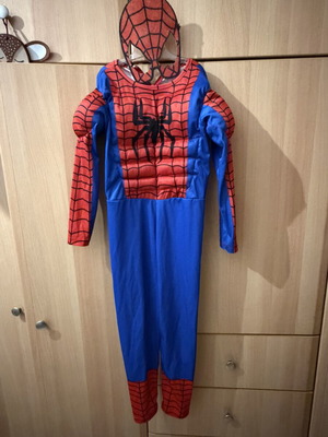 Spiderman carnival costume used, size 5-6Y