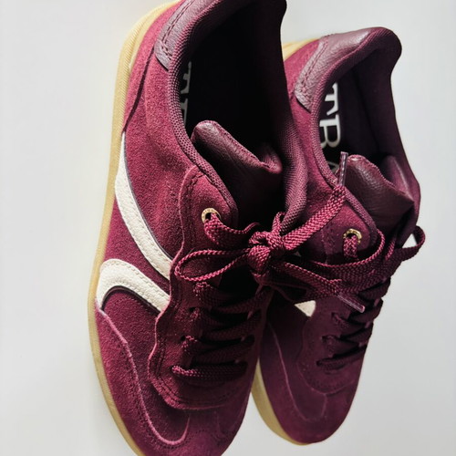 Stadivarius sneakers new, burgundy, size 38