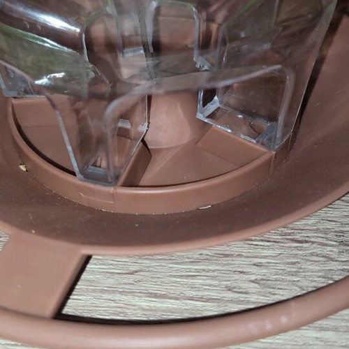 Hanging bird feeder new, suitable for garden use