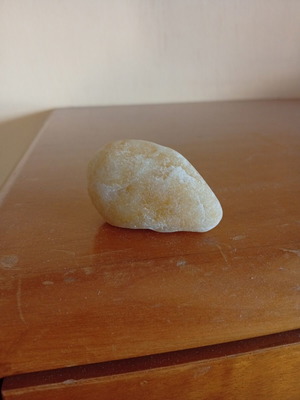 Authentic raw quartz crystal, 5 cm