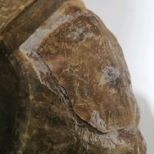 Alabaster ashtray from Italy used with break