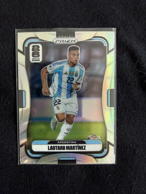 Lautaro Martinez Silver Prizm World Cup 2025-26 new