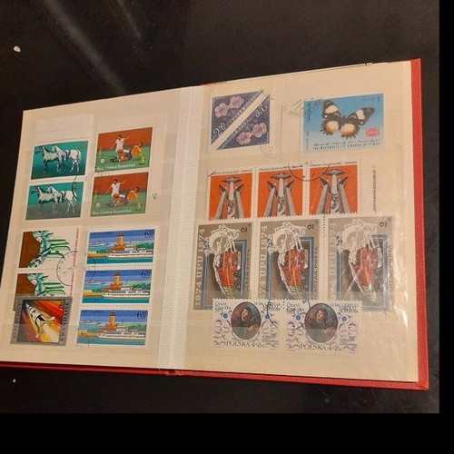 Small album used with thematic sealed and unsealed stamp series