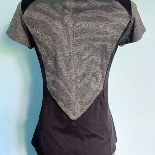 Protective branded sports shirt like new, size M-2XL