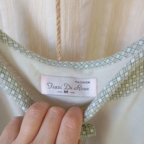 Nightgown simple, like new, green, size M