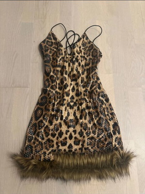 Women's leopard print dress with sequins and fur trim, size S/36/8