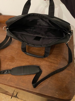 Leather bag black like new