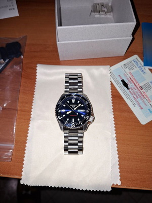 Seiko 5 SRPL83 Καινούργιο με γνήσιο Rubber λουράκι Navy Blue