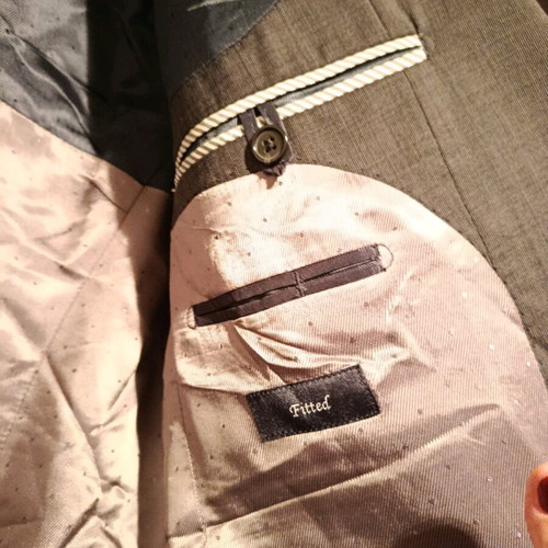 Tommy Hilfiger Fitter Men's Suit like new, gray anthracite with purple lining