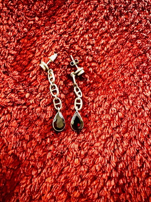 Silver earrings handmade with garnet semi-precious stone like new