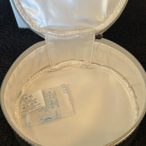 Dior toiletry bag silver new, 15 cm diameter