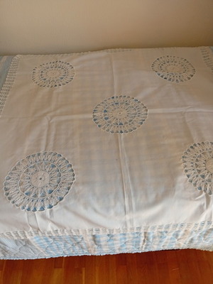 Embroidered Handmade Tablecloth like new, 1.08×1.05 m