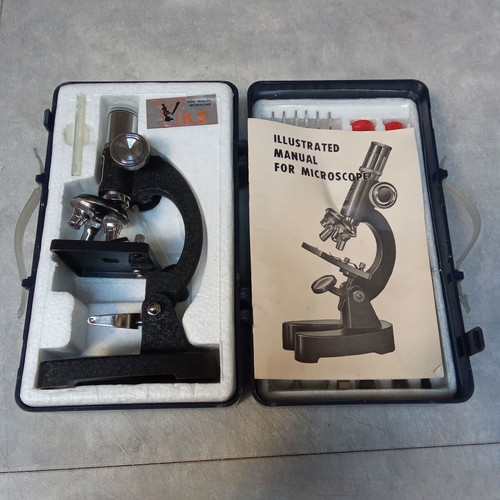 Vintage Microscope with Case and Instructions from 1980s used